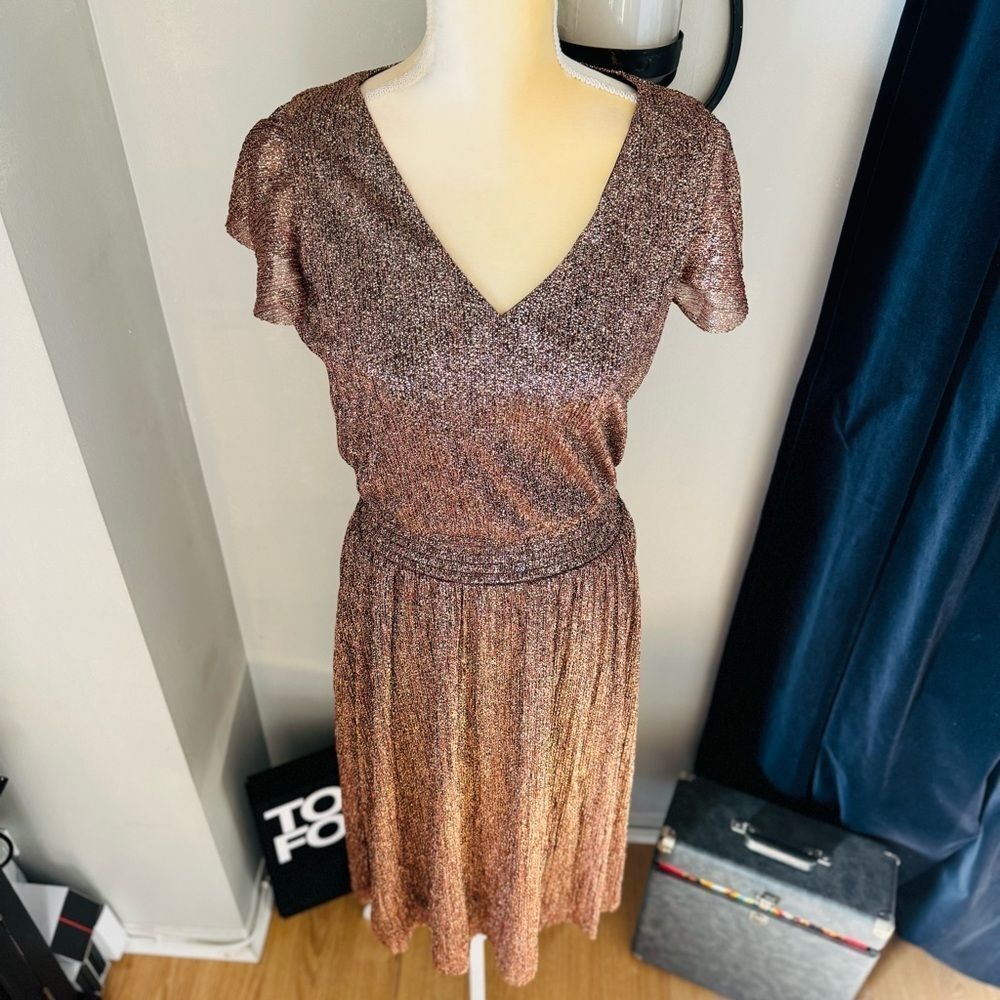 Vince Camuto Flutter‎ Sleeve Midi, Gold Black Metallic, Size Small, NWOT